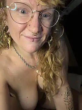 Synnix live cam on StripChat