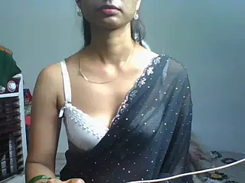 Sonam1186 live cam on StripChat