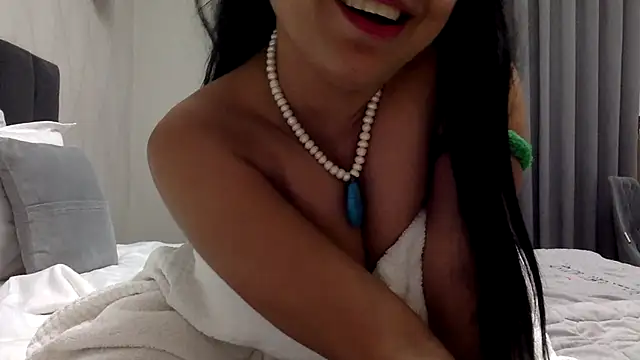 yourradhika webcam