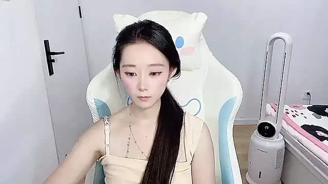-qingqing live cam on StripChat