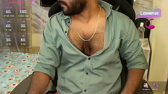 SilverShade3 live cam on StripChat