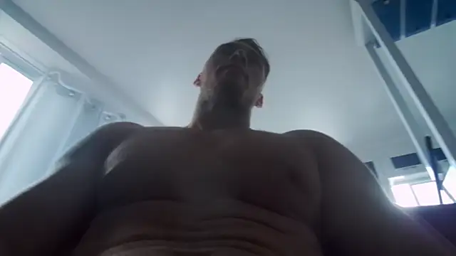 YourHotGreg live cam on StripChat