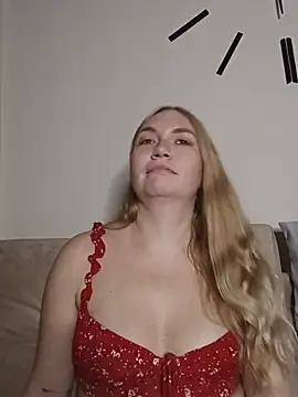 KisaVixen live cam on StripChat