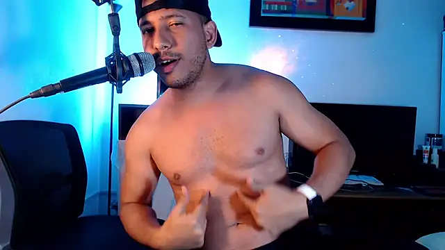 MatBrussel live cam on StripChat