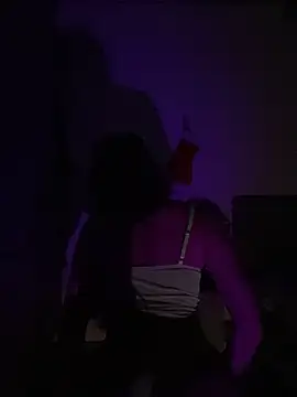 CurlyLara live sex cam