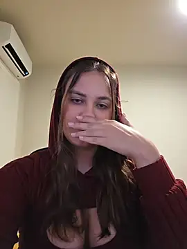 MiaRides19 live cam on StripChat