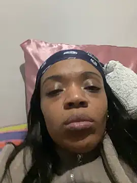 stripbutterfly69 (F young) - Get toys 💦♥️🍑let’s make us Cum💦