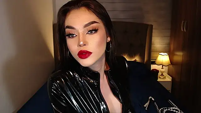 SexFucktoryLily live cam on StripChat