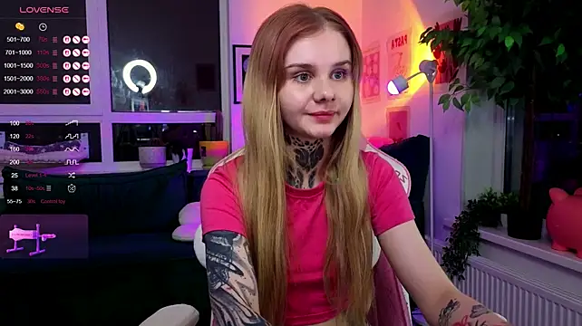 Britney_Lynch live cam on StripChat