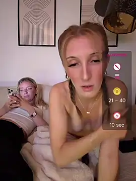 chaanntyy live cam on StripChat