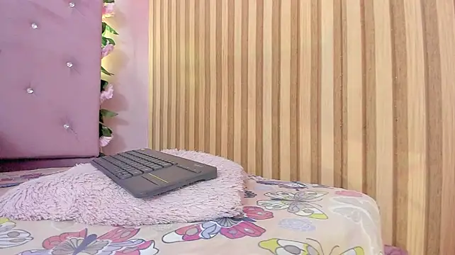 lovely__kiss__