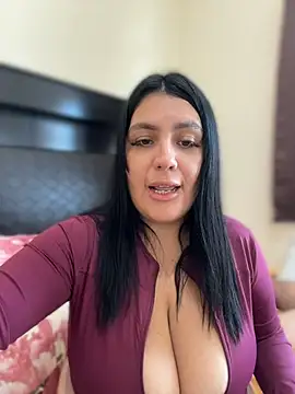 Vicky_Sixx live cam on StripChat