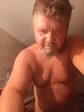 mariussingur (Ask my age) - Alege locul unde sa ejaculez