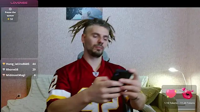 Aestheticguy101 live cam on StripChat