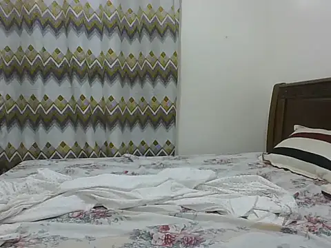 sexy__candyy live cam on StripChat