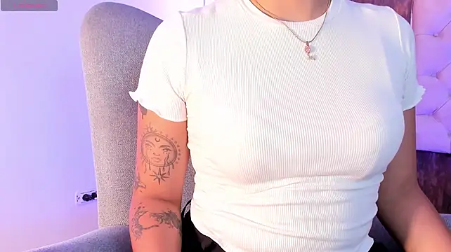 MeryCoors live cam on StripChat