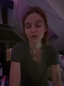 leylasquirtybirty (F young) - 🍒Show Boobs 5 min + Cum Countdown