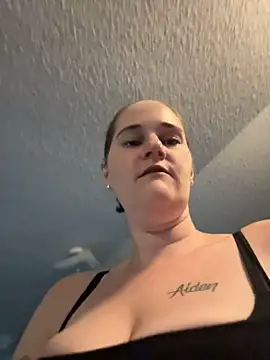 lolabunny9 live cam on StripChat