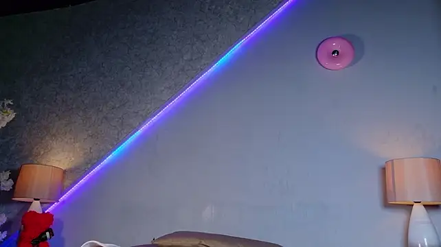 maaluh live cam on StripChat