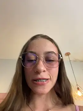Chloe_Key webcam