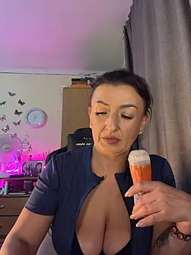 Hotangel75 live cam on StripChat