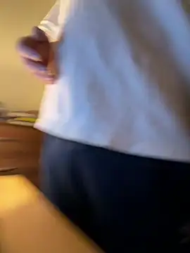 HelloFrankieboy live cam on StripChat