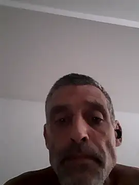 MovedPullback webcam