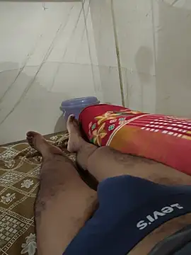 indian_cheesy-boss (Ask my age) - HAIRY DICK