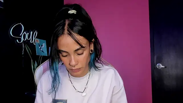 azula_lillet live webcam