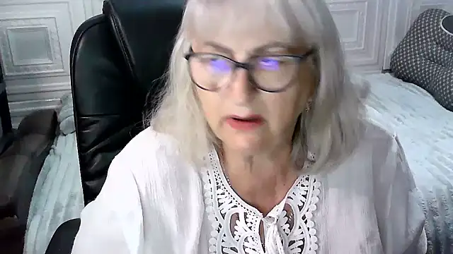 LolkaAlyss live webcam