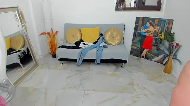 darya_baby (F milf) - flash tits 25 tkn  goal play pussy