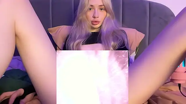 jannemary (F young) - 2 Squirts