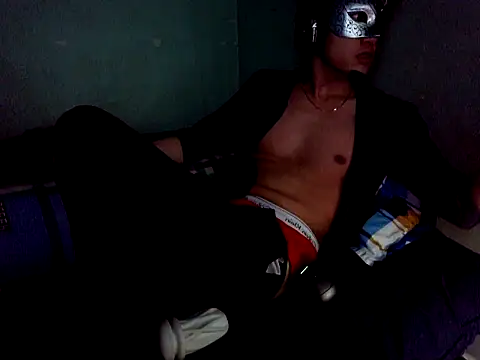 boyhigh1997 live cam on StripChat