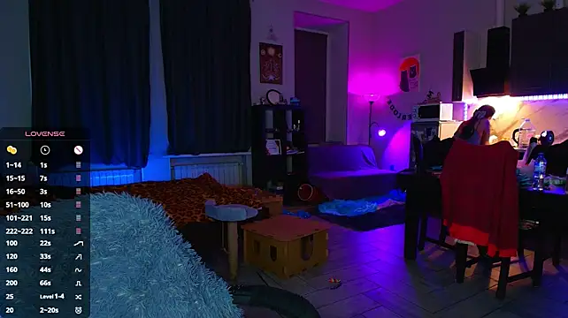 NicoleFancy live cam on StripChat