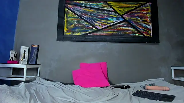 Charlotte_curvy_