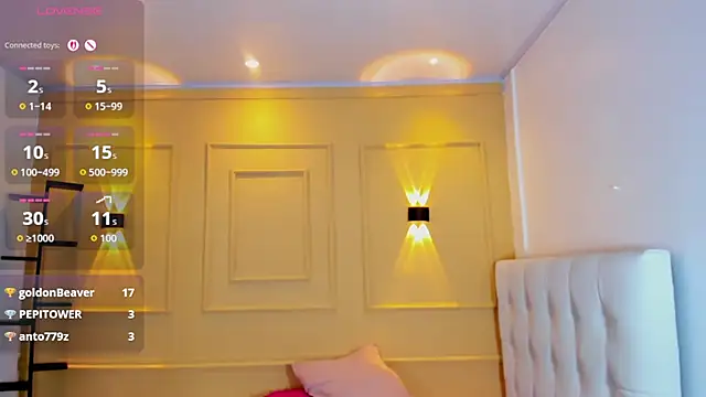 ISAPINK1 live cam on StripChat