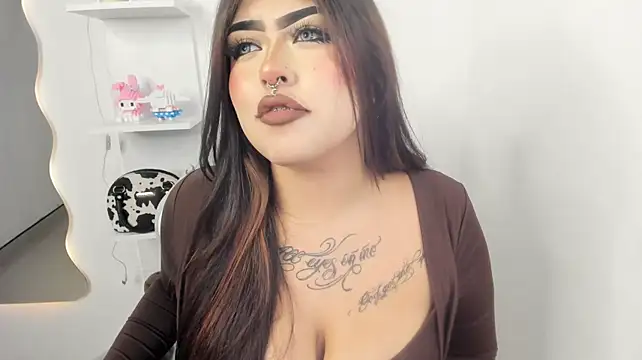 hollycute__