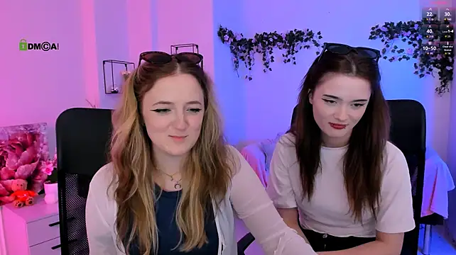 liana_kisses