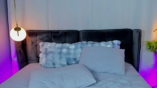 EmillyBronte live sex cam