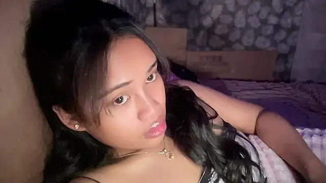 Exotic_alyssa69 live cam on StripChat