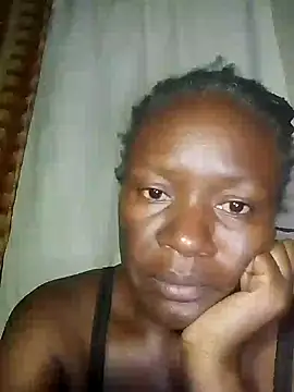 Lluunnaalliigghhtt live cam on StripChat
