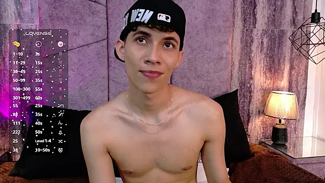AronTawers live sex cam