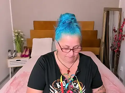 Sugarmommy_69X webcam