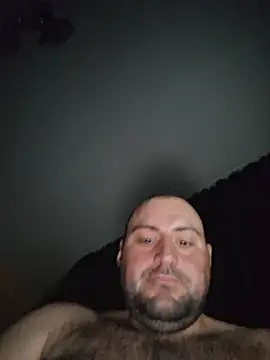 StrictBobby live cam on StripChat
