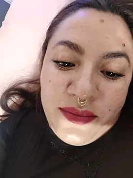 samm_curvy