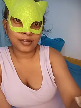 sldoni live cam on StripChat