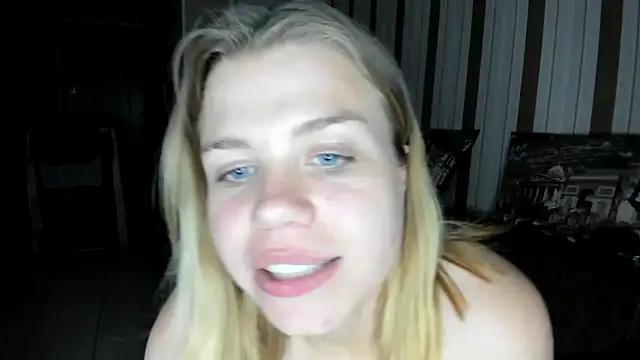 Alexacore live cam on StripChat