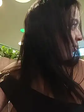 julieth_hot-69 (F young) - Full nude + squirt 😈