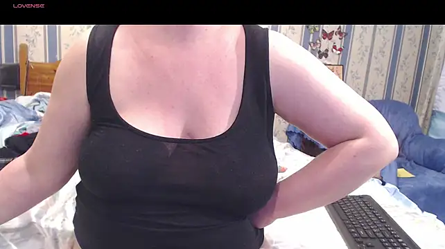AMARILLIS live cam on StripChat