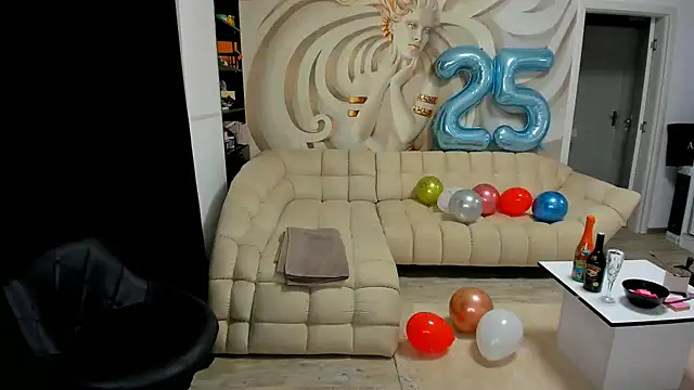 HaleySweet18